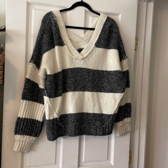 Super soft oversized sweater - Picture 2 of 2